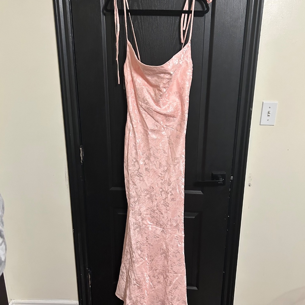 Pink large dress - Picture 2 of 5